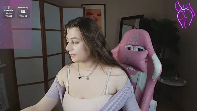 Queen Michelle  online show from 09.17.25