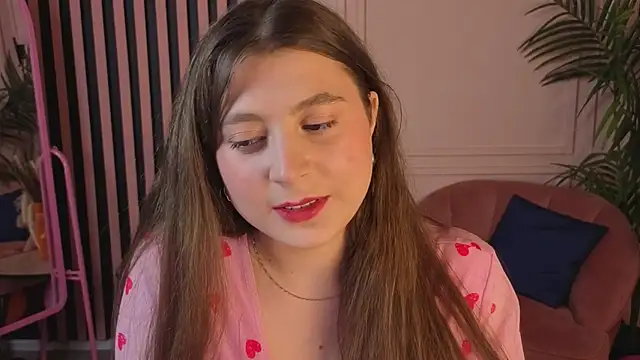 Queen Michelle  online show from 12.03.25