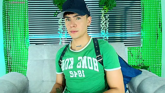 CamiiGuzmanX online show from 03.26.26