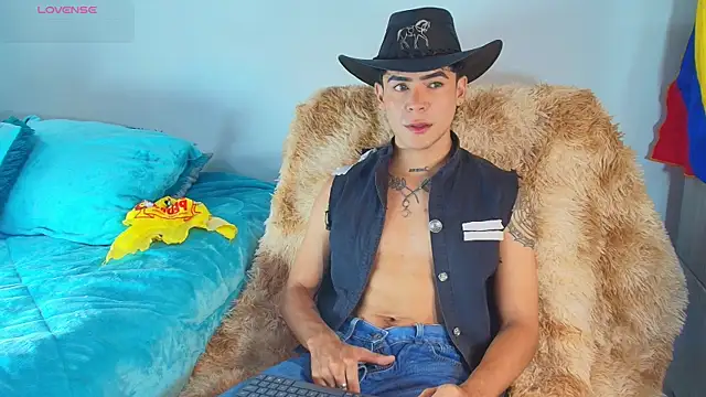 CamiiGuzmanX online show from 07.04.26