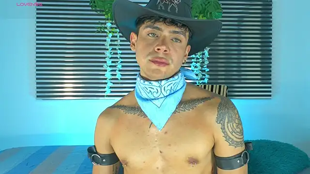 CamiiGuzmanX online show from 07.11.26