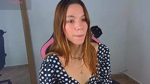 AntonellaaRossii online show from 07.11.26