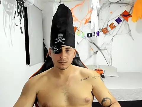 Snapshot of ashlan_king chatting on 10.17.25 ashlan king online show from 10.17.25