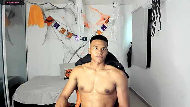 Snapshot of ashlan_king chatting on 10.17.25 ashlan king online show from 10.17.25