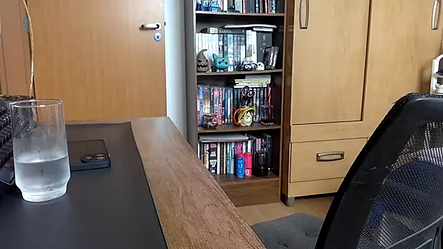 Snapshot of SEXOFLION chatting on 09.16.25 SEXOFLION online show from 09.16.25