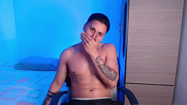 valentinosex1 online show from 10.14.25