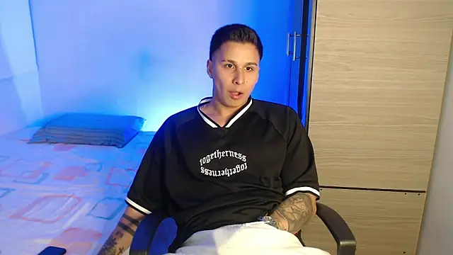 valentinosex1 online show from 02.01.26