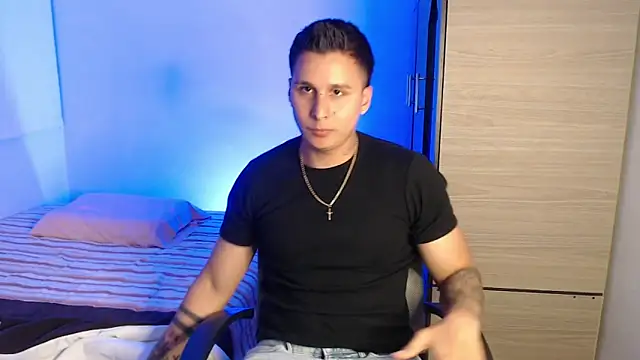 valentinosex1 online show from 02.13.26