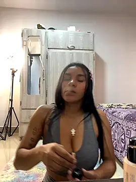 Zendaya11 online show from 11.11.25