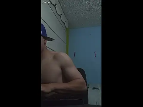 Saantiiagoooo online show from 04.13.26