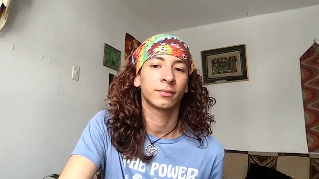 Snapshot of camille_delrey chatting on 05.19.26 camille delrey online show from 05.19.26