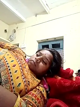 Hot crety online show from 11.28.25