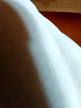 Snapshot of meomeocute chatting on 11.06.25 meomeocute online show from 11.06.25