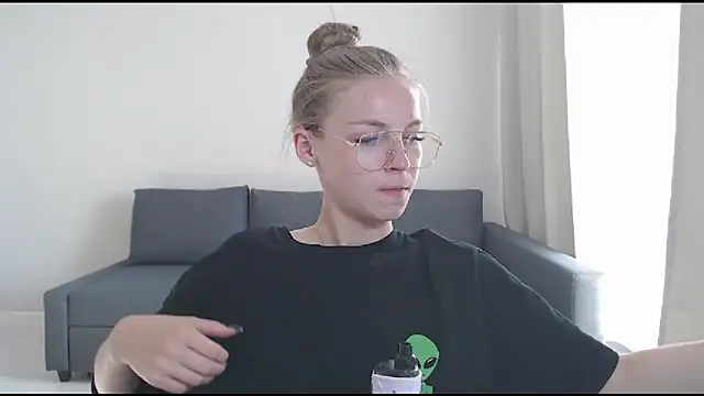 HitGyrl online show from 07.09.26