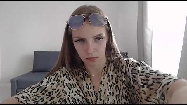 HitGyrl online show from 07.25.26