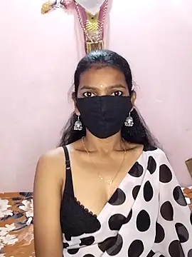 Snapshot of sneha_bebo chatting on 06.28.26 sneha bebo online show from 06.28.26