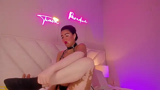 Snapshot of _wendy_x chatting on 10.25.25 wendy x online show from 10.25.25