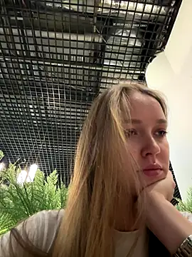 ElliRose online show from 09.25.25