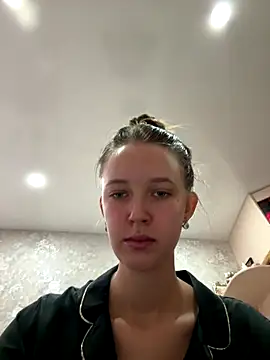 ElliRose online show from 10.27.25