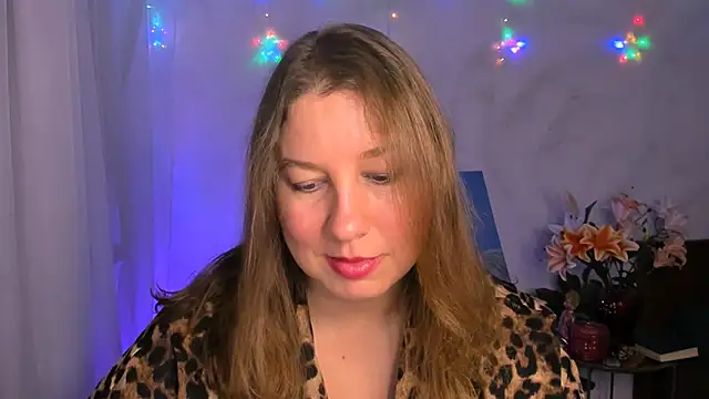 Snapshot of NancySanders chatting on 11.21.25 NancySanders online show from 11.21.25