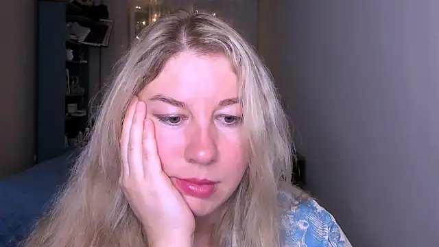 Snapshot of NancySanders chatting on 06.14.26 NancySanders online show from 06.14.26