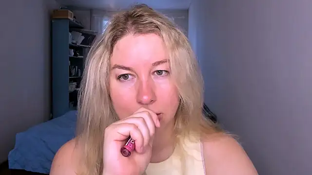 Snapshot of NancySanders chatting on 06.22.26 NancySanders online show from 06.22.26