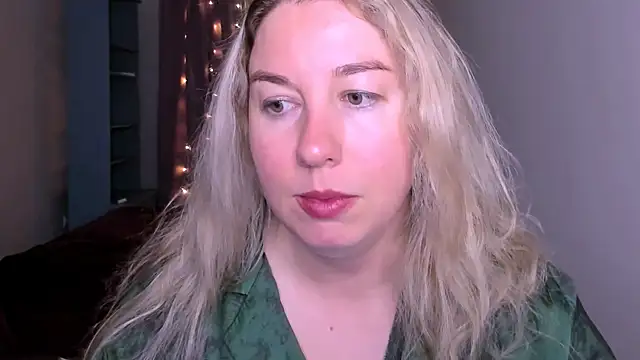 Snapshot of NancySanders chatting on 07.12.26 NancySanders online show from 07.12.26