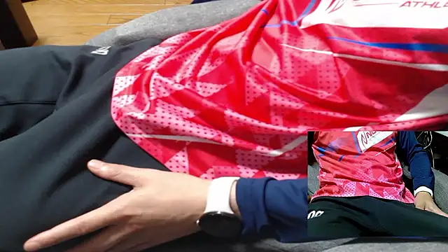 Yasu2000 online show from 04.21.26