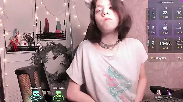 aestheticbeing online show from 12.18.25