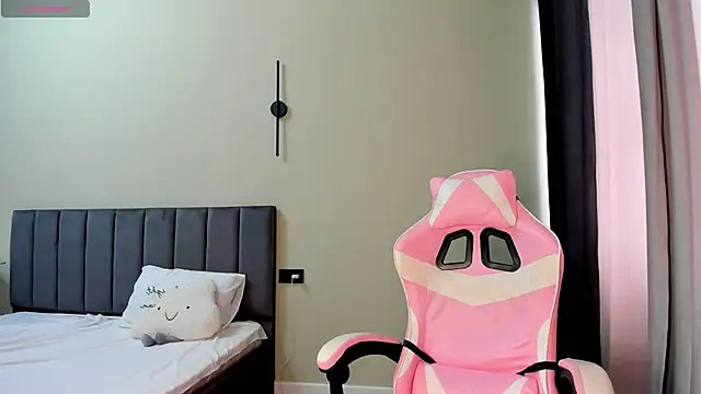 obokozu mai online show from 09.14.25