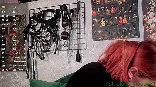 Snapshot of the_high_priestess chatting on 10.03.25 the high priestess online show from 10.03.25