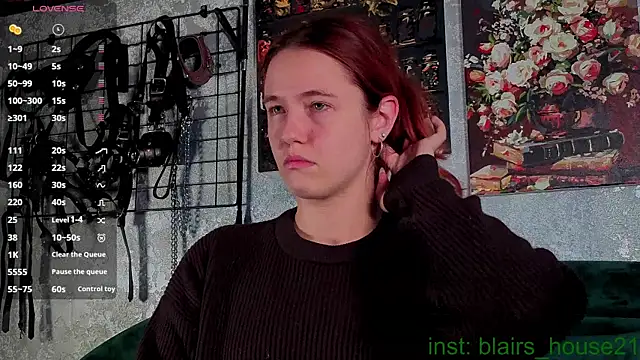 Snapshot of the_high_priestess chatting on 10.08.25 the high priestess online show from 10.08.25