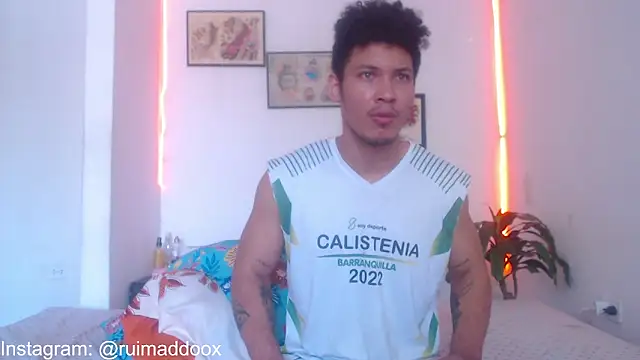 Snapshot of RuiMaddoox chatting on 01.18.26 RuiMaddoox online show from 01.18.26