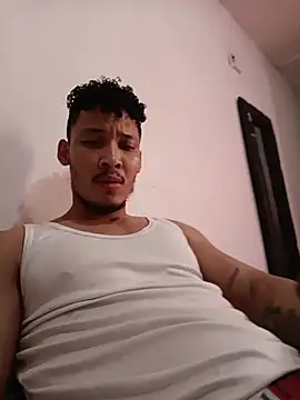 Snapshot of RuiMaddoox chatting on 02.14.26 RuiMaddoox online show from 02.14.26