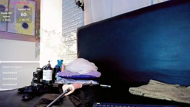 Snapshot of Cata_MW chatting on 11.03.25 Cata MW online show from 11.03.25