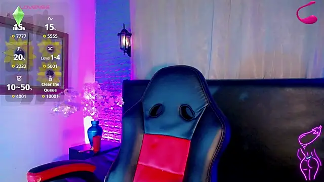 Snapshot of Cata_MW chatting on 11.11.25 Cata MW online show from 11.11.25