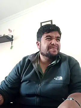 Snapshot of Rolo-Sumiso chatting on 09.25.25 Rolo-Sumiso online show from 09.25.25