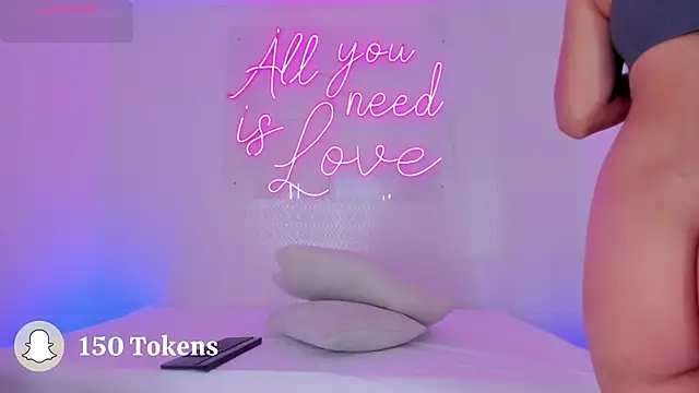 aleksandramiller  online show from 09.08.25