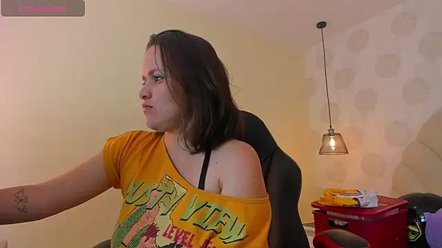 GIANAMILLER6 online show from 10.10.25