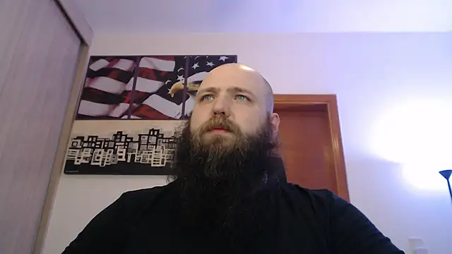 Snapshot of PayMasterGus chatting on 09.13.25 PayMasterGus online show from 09.13.25