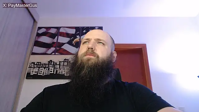 Snapshot of PayMasterGus chatting on 09.17.25 PayMasterGus online show from 09.17.25