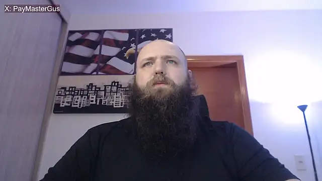 Snapshot of PayMasterGus chatting on 10.18.25 PayMasterGus online show from 10.18.25