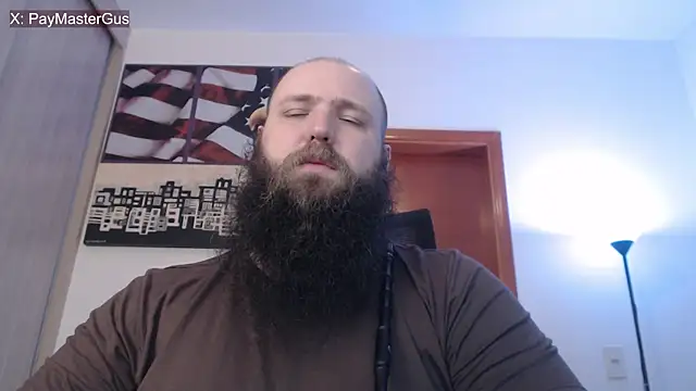 Snapshot of PayMasterGus chatting on 10.23.25 PayMasterGus online show from 10.23.25