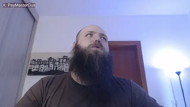 Snapshot of PayMasterGus chatting on 11.07.25 PayMasterGus online show from 11.07.25