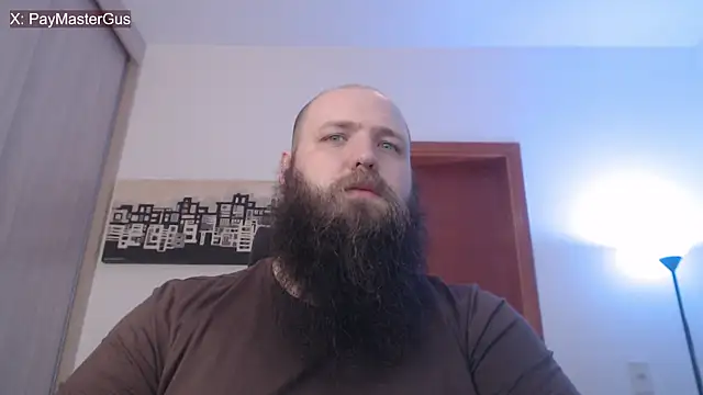 Snapshot of PayMasterGus chatting on 11.26.25 PayMasterGus online show from 11.26.25