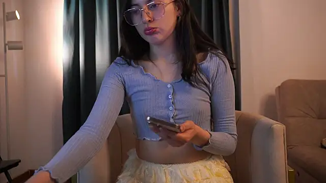 Auralea online show from 03.21.26