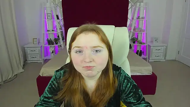 Snapshot of KattyRose8 chatting on 04.14.26 KattyRose8 online show from 04.14.26