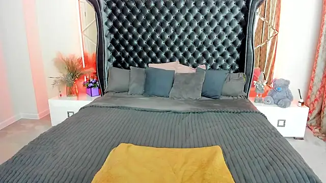 Snapshot of KattyRose8 chatting on 04.17.26 KattyRose8 online show from 04.17.26