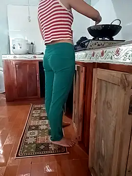 Sweet-Berry89 online show from 10.17.25