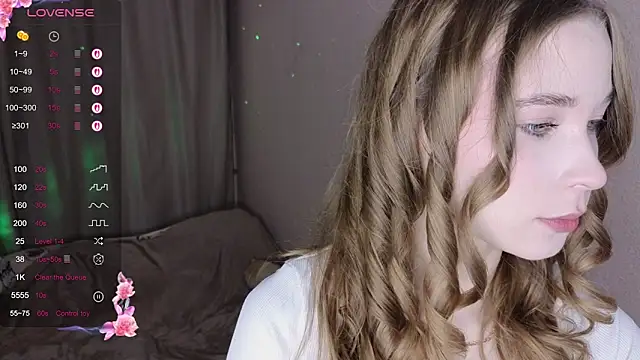 Snapshot of taddy_shy chatting on 11.16.25 taddy shy online show from 11.16.25